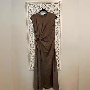 70's maxi dress 70s Maxi Dress w/ Brooch